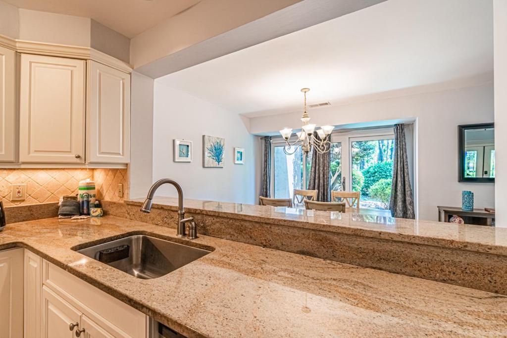 Pet Friendly! 503 Plantation Club Walk To Pool Sleeps 6 Sea Pines Villa Hilton Head Island Exteriör bild